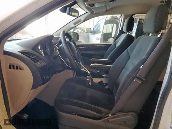 2018 Dodge Grand Caravan SE with VIN 2C4RDGBG0JR318559, listed as a Copart auction lot 67965755 with 312,674 mi miles and Clean title. Bid and sale history available at DreamBid. Image 7.