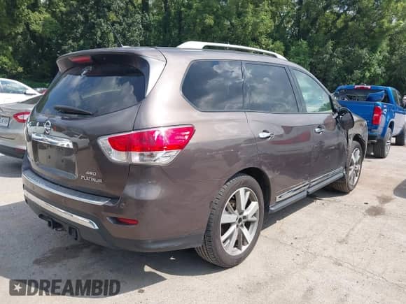 2015 Nissan Pathfinder SL с VIN 5N1AR2MMXFC612115, выставлен на аукционе IAAI как лот 42959820 с пробегом 121 624 миль миль и . История ставок и продаж доступна на DreamBid. Изображение 4.