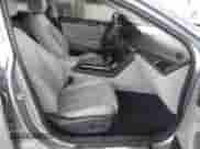 2015 Hyundai Sonata Limited z VIN 5NPE34AF0FH038895, wystawiony jako IAAI lot #43193189 z przebiegiem 103 857 mil mil oraz . Historia ofert i sprzedaży dostępna na DreamBid. Obrazek 5.