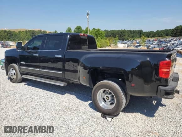 2017 Chevrolet Silverado 3500HD High Country с VIN 1GC4K1EY6HF111841, выставлен на аукционе Copart как лот 60900134 с пробегом 64 568 миль миль и Чистый • Clean title. История ставок и продаж доступна на DreamBid. Изображение 2.