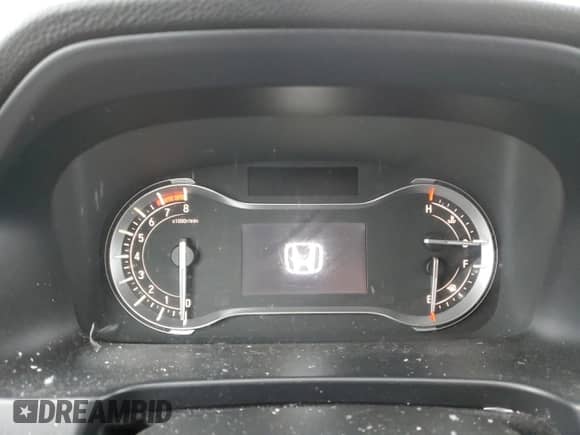 2018 Honda Pilot LX с VIN 5FNYF5H13JB005594, выставлен на аукционе Copart как лот 87054304 с пробегом Не указан миль и Списание • Salvage title. История ставок и продаж доступна на DreamBid. Изображение 9.