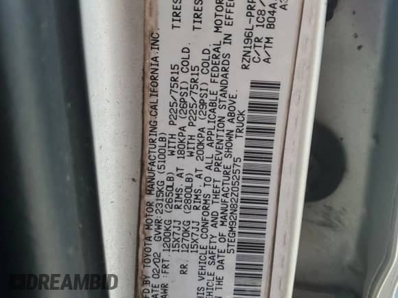2002 Toyota Tacoma PreRunner z VIN 5TEGM92N82Z052575, wystawiony jako Copart lot #50062815 z przebiegiem 314 154 mil mil oraz Czysty tytuł • Clean title. Historia ofert i sprzedaży dostępna na DreamBid. Obrazek 13.
