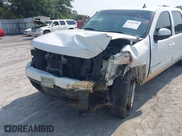 2008 Chevrolet Silverado 1500 LTZ with VIN 2GCEK13J081333454, listed as a IAAI auction lot 42399788 with 230,198 mi miles and . Bid and sale history available at DreamBid. Image 17.