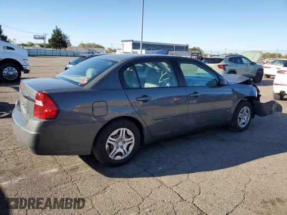 2008 Chevrolet Malibu Classic LS 1FL z VIN 1G1ZS58F78F106292, wystawiony jako Copart lot #86827835 z przebiegiem 130 046 mil mil oraz Szkoda całkowita • Salvage title. Historia ofert i sprzedaży dostępna na DreamBid. Obrazek 3.