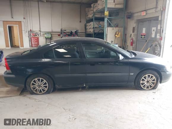 2004 Volvo S60 с VIN YV1RS61T842326923, выставлен на аукционе IAAI как лот 42652902 с пробегом 183 511 миль миль и . История ставок и продаж доступна на DreamBid. Изображение 14.