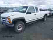 1998 Chevrolet Silverado 2500 с VIN 1GCGK29RXWE183330, выставлен на аукционе IAAI как лот 41938680 с пробегом 229 376 миль миль и . История ставок и продаж доступна на DreamBid. Изображение 17.