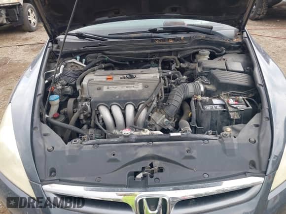 2006 Honda Accord EX с VIN 1HGCM56776A103522, выставлен на аукционе IAAI как лот 43100538 с пробегом 260 990 миль миль и . История ставок и продаж доступна на DreamBid. Изображение 10.