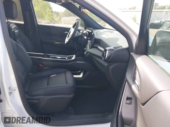 2025 Chevrolet Equinox FWD LT с VIN 3GNAXHEG3SL211520, выставлен на аукционе IAAI как лот 41837600 с пробегом 4 582 миль миль и . История ставок и продаж доступна на DreamBid. Изображение 5.
