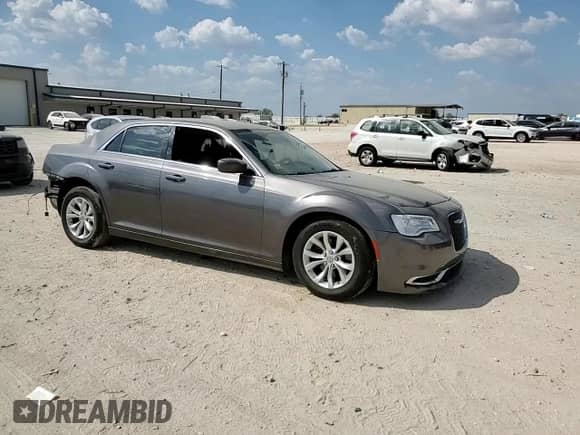 2015 Chrysler 300 Limited с VIN 2C3CCAAG9FH838039, выставлен на аукционе Copart как лот 85265925 с пробегом 108 499 миль миль и Списание • Salvage title. История ставок и продаж доступна на DreamBid. Изображение 14.