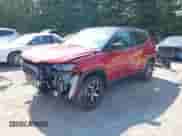 2025 Jeep Compass Limited z VIN 3C4NJDCN9ST516770, wystawiony jako IAAI lot #42918211 z przebiegiem 4 787 mil mil oraz . Historia ofert i sprzedaży dostępna na DreamBid. Obrazek 18.