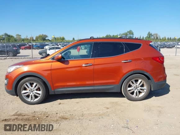 2013 Hyundai Santa Fe Sport with VIN 5XYZU3LA3DG033835, listed as a IAAI auction lot 43258950 with 103,699 mi miles and . Bid and sale history available at DreamBid. Image 14.