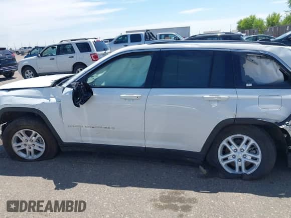 2023 Jeep Grand Cherokee Altitude с VIN 1C4RJHAG6PC514510, выставлен на аукционе IAAI как лот 42764139 с пробегом Не указан миль и . История ставок и продаж доступна на DreamBid. Изображение 15.