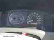 1998 Chevrolet Prizm z VIN 1Y1SK5288WZ409169, wystawiony jako IAAI lot #41407451 z przebiegiem 129 273 mil mil oraz . Historia ofert i sprzedaży dostępna na DreamBid. Obrazek 7.