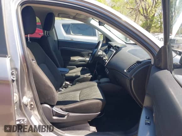 2020 Mitsubishi Outlander SE с VIN JA4AP4AU1LU026266, выставлен на аукционе IAAI как лот 41980139 с пробегом 145 103 миль миль и . История ставок и продаж доступна на DreamBid. Изображение 5.