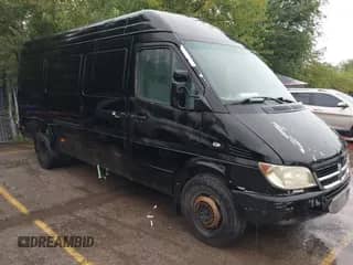 2006 Dodge Sprinter with VIN WD0PD544865855335, listed as a IAAI auction lot 43189827 with 233,477 mi miles and . Bid and sale history available at DreamBid. Image 1.