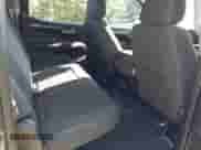 2023 Chevrolet Silverado 1500 LT z VIN 1GCPDDEK9PZ238990, wystawiony jako IAAI lot #43445604 z przebiegiem 44 284 mil mil oraz . Historia ofert i sprzedaży dostępna na DreamBid. Obrazek 8.