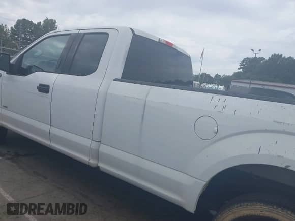 2017 Ford F-150 XL with VIN 1FTFX1EG0HKC37539, listed as a IAAI auction lot 43415578 with 361,616 mi miles and . Bid and sale history available at DreamBid. Image 14.