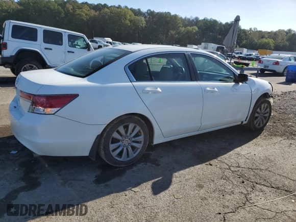 2011 Honda Accord EX-L с VIN 1HGCP2F80BA011855, выставлен на аукционе Copart как лот 81097294 с пробегом 134 060 миль миль и Списание • Salvage title. История ставок и продаж доступна на DreamBid. Изображение 3.