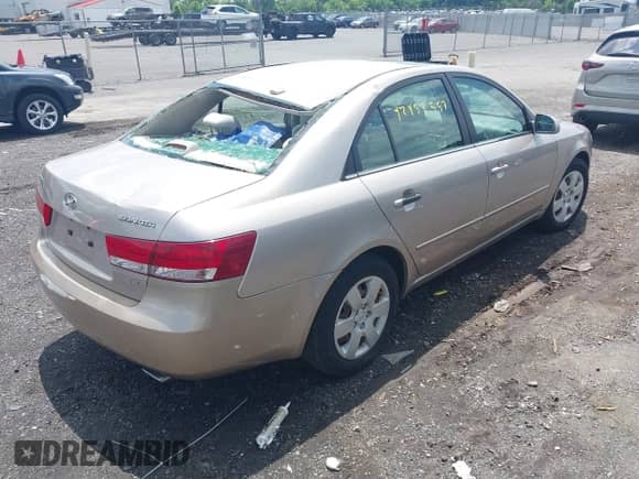 2008 Hyundai Sonata GLS с VIN 5NPET46F68H379553, выставлен на аукционе IAAI как лот 42453557 с пробегом 178 829 миль миль и . История ставок и продаж доступна на DreamBid. Изображение 4.