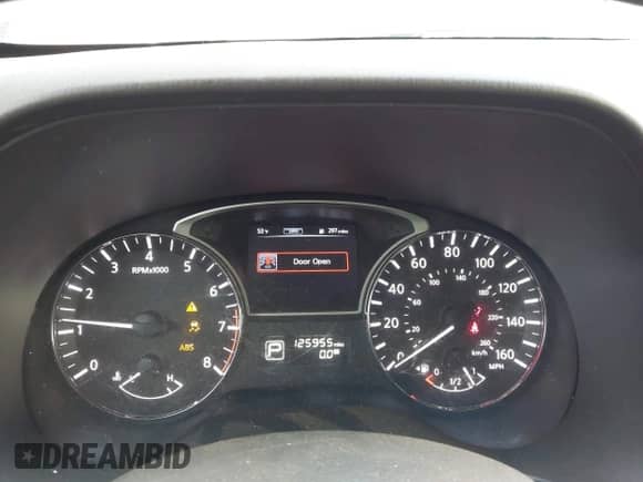 2015 Nissan Pathfinder Platinum with VIN 5N1AR2MM3FC635560, listed as a IAAI auction lot 43321591 with 125,955 mi miles and . Bid and sale history available at DreamBid. Image 7.