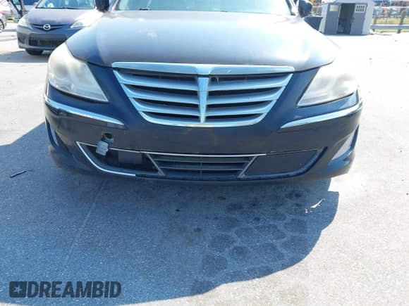 2013 Hyundai Genesis 3.8L с VIN KMHGC4DD1DU238153, выставлен на аукционе IAAI как лот 43135011 с пробегом 184 318 миль миль и . История ставок и продаж доступна на DreamBid. Изображение 6.