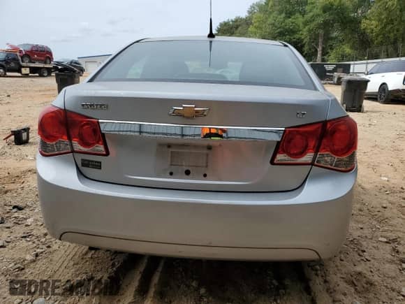 2013 Chevrolet Cruze 1LT с VIN 1G1PC5SB9D7196561, выставлен на аукционе Copart как лот 81310875 с пробегом 126 840 миль миль и Списание • Salvage title. История ставок и продаж доступна на DreamBid. Изображение 6.