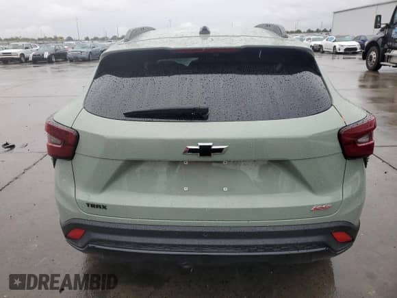 2024 Chevrolet Trax 2RS с VIN KL77LJE26RC160513, выставлен на аукционе Copart как лот 86171055 с пробегом 29 151 миль миль и Списание • Salvage title. История ставок и продаж доступна на DreamBid. Изображение 6.