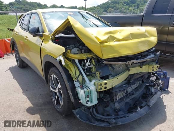 2024 Chevrolet Trax 1RS с VIN KL77LGE22RC162715, выставлен на аукционе IAAI как лот 42719767 с пробегом 21 633 миль миль и . История ставок и продаж доступна на DreamBid. Изображение 6.