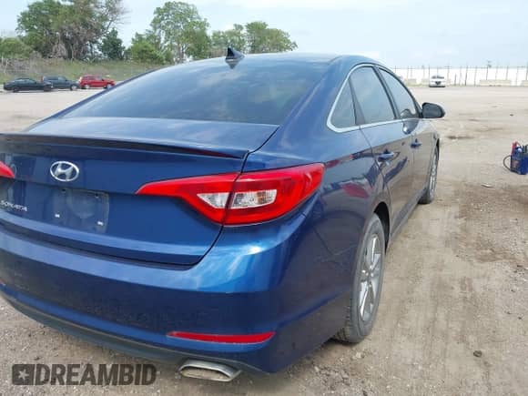 2017 Hyundai Sonata 2.4L with VIN 5NPE24AF5HH445553, listed as a IAAI auction lot 42921899 with 109,470 mi miles and . Bid and sale history available at DreamBid. Image 4.