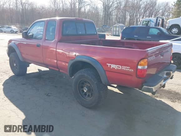 2001 Toyota Tacoma с VIN 5TEWN72N71Z877082, выставлен на аукционе IAAI как лот 42079139 с пробегом 209 396 миль миль и . История ставок и продаж доступна на DreamBid. Изображение 3.