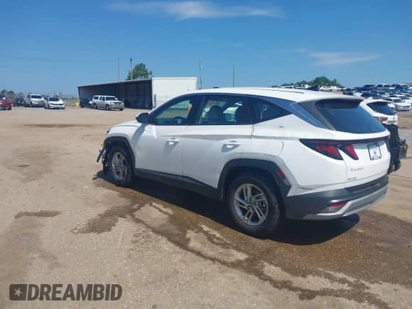 2025 Hyundai Tucson with VIN 3KMJA3DE5SE003296, listed as a IAAI auction lot 42557486 with 11,486 mi miles and . Bid and sale history available at DreamBid. Image 3.