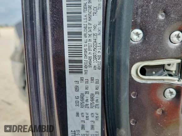 2016 Ram 1500 Laramie z VIN 1C6RR7VMXGS344135, wystawiony jako Copart lot #63148095 z przebiegiem 134 540 mil mil oraz Szkoda całkowita • Salvage title. Historia ofert i sprzedaży dostępna na DreamBid. Obrazek 13.