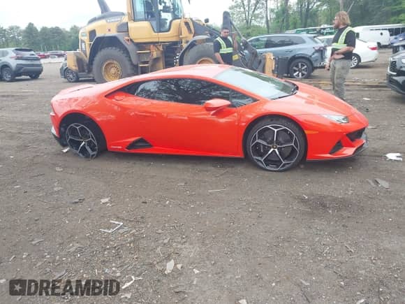 2020 Lamborghini Huracan with VIN ZHWUF4ZF6LLA13783, listed as a IAAI auction lot 42235369 with 7,737 mi miles and . Bid and sale history available at DreamBid. Image 13.
