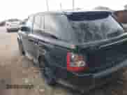 2011 Land Rover Range Rover Sport SC z VIN SALSH2E49BA274182, wystawiony jako IAAI lot #42176761 z przebiegiem 122 951 mil mil oraz . Historia ofert i sprzedaży dostępna na DreamBid. Obrazek 3.