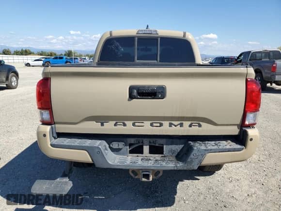 2016 Toyota Tacoma SR z VIN 3TMCZ5AN5GM002411, wystawiony jako Copart lot #80677505 z przebiegiem 136 377 mil mil oraz Szkoda całkowita • Salvage title. Historia ofert i sprzedaży dostępna na DreamBid. Obrazek 6.