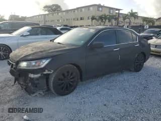 2013 Honda Accord с VIN JHMCR2F73DC000533, выставлен на аукционе Copart как лот 51702945 с пробегом 127 916 миль миль и Списание • Salvage title. История ставок и продаж доступна на DreamBid. Изображение 1.