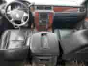 2010 Chevrolet Tahoe LTZ с VIN 1GNUKCE09AR193498, выставлен на аукционе Copart как лот 67434105 с пробегом 269 238 миль миль и Списание • Salvage title. История ставок и продаж доступна на DreamBid. Изображение 8.