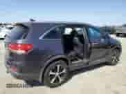 2016 Kia Sorento EX с VIN 5XYPHDA13GG020575, выставлен на аукционе Copart как лот 81833385 с пробегом 103 043 миль миль и Списание • Salvage title. История ставок и продаж доступна на DreamBid. Изображение 3.