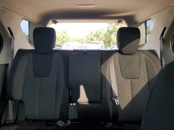 2017 Chevrolet Equinox LT z VIN 2GNALCEK9H1574322, wystawiony jako Copart lot #65855575 z przebiegiem 126 401 mil mil oraz Szkoda całkowita • Salvage title. Historia ofert i sprzedaży dostępna na DreamBid. Obrazek 10.