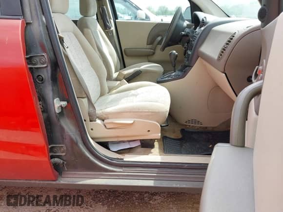 2002 Saturn VUE z VIN 5GZCZ63BX2S832745, wystawiony jako IAAI lot #42153816 z przebiegiem 101 610 mil mil oraz . Historia ofert i sprzedaży dostępna na DreamBid. Obrazek 5.