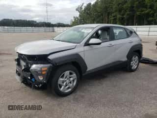 2026 Hyundai Kona SE with VIN KM8HA3AB7TU352597, listed as a Copart auction lot 81976825 with 698 mi miles and Salvage title. Bid and sale history available at DreamBid. Image 1.