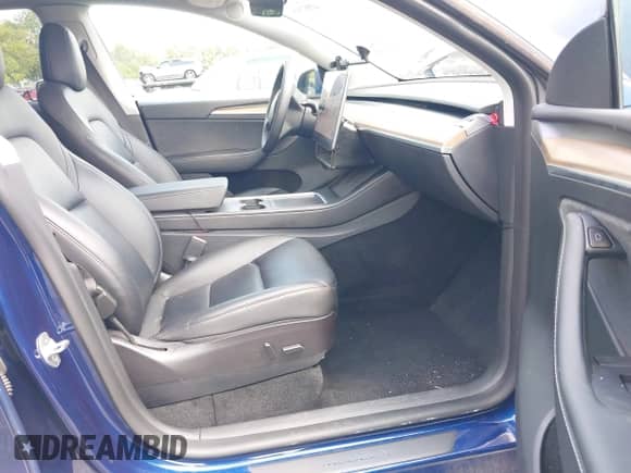 2022 Tesla Model Y Long Range with VIN 7SAYGAEEXNF533168, listed as a IAAI auction lot 42987926 with 49,298 mi miles and . Bid and sale history available at DreamBid. Image 5.