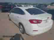 2016 Chevrolet Cruze LT z VIN 1G1BE5SM9G7257191, wystawiony jako IAAI lot #43231013 z przebiegiem 175 258 mil mil oraz . Historia ofert i sprzedaży dostępna na DreamBid. Obrazek 3.