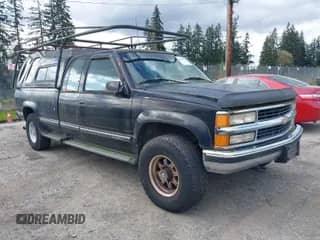 1996 Chevrolet Silverado 2500 с VIN 1GCGK29R8TE265987, выставлен на аукционе IAAI как лот 42032960 с пробегом 178 462 миль миль и . История ставок и продаж доступна на DreamBid. Изображение 1.