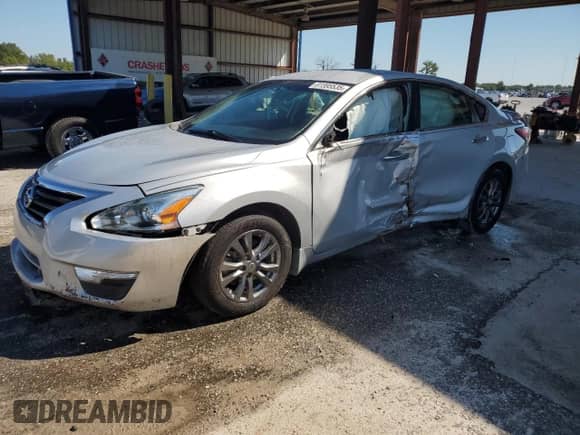 2015 Nissan Altima S z VIN 1N4AL3APXFC222471, wystawiony jako Copart lot #81595535 z przebiegiem 93 057 mil mil oraz Szkoda całkowita • Salvage title. Historia ofert i sprzedaży dostępna na DreamBid. Obrazek 1.