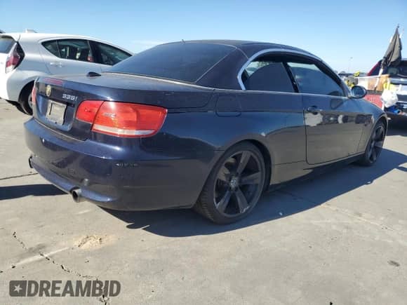 2007 BMW 3 Series 335i z VIN WBAWL73597PX48892, wystawiony jako Copart lot #85400065 z przebiegiem 132 730 mil mil oraz Szkoda całkowita • Salvage title. Historia ofert i sprzedaży dostępna na DreamBid. Obrazek 3.