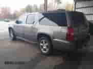 2013 Chevrolet Suburban LT с VIN 1GNSKJE7XDR100971, выставлен на аукционе IAAI как лот 43432702 с пробегом 310 656 миль миль и . История ставок и продаж доступна на DreamBid. Изображение 3.