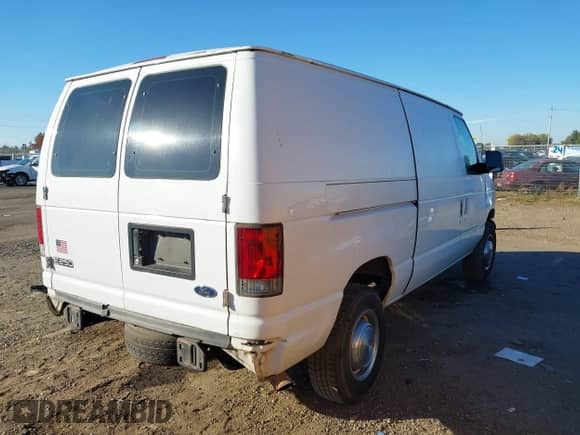 2003 Ford Econoline Cargo z VIN 1FTNE24L73HB91977, wystawiony jako IAAI lot #43564810 z przebiegiem 344 933 mil mil oraz . Historia ofert i sprzedaży dostępna na DreamBid. Obrazek 4.