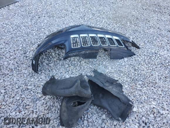 2016 Jeep Grand Cherokee Limited with VIN 1C4RJFBT0GC326680, listed as a Copart auction lot 66802114 with 100,361 mi miles and Salvage title. Bid and sale history available at DreamBid. Image 15.