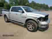 2014 Ram 1500 Laramie z VIN 1C6RR7NM5ES423256, wystawiony jako Copart lot #62539225 z przebiegiem 160 133 mil mil oraz Czysty tytuł • Clean title. Historia ofert i sprzedaży dostępna na DreamBid. Obrazek 4.